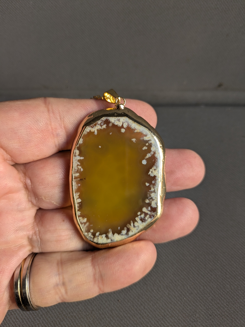 Gold-Edge Honey Agate Pendant Necklace - Yellow